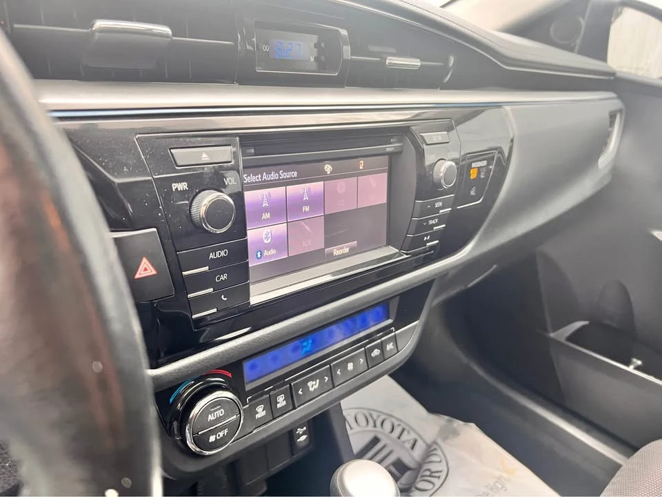 2016 Toyota Corolla 11th Gen - Image 6 of 10
