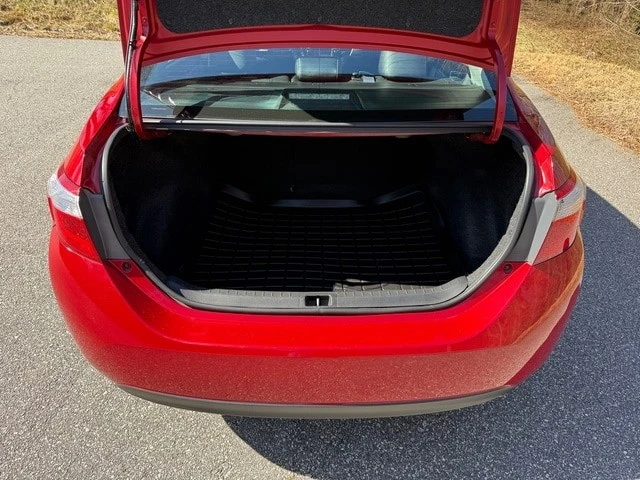 2016 Toyota Corolla 11th Gen - Image 16 of 21