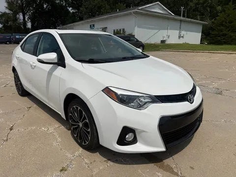 2016 Toyota Corolla 11th Gen - Image 3 of 16
