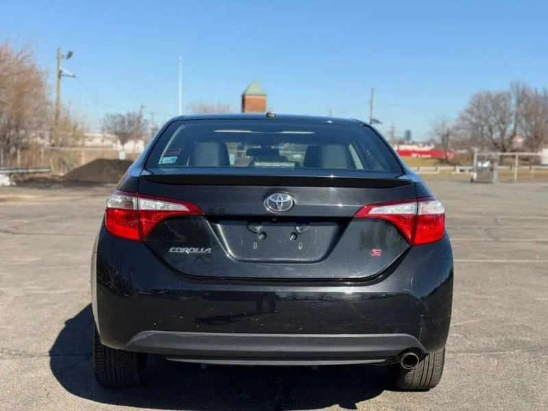 2016 Toyota Corolla 11th Gen - Image 5 of 12