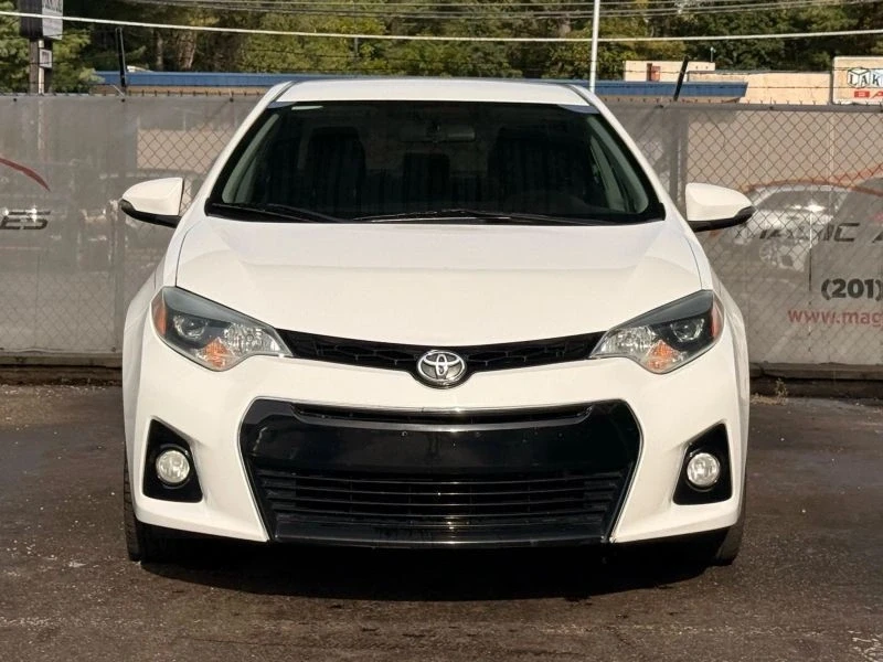 2016 Toyota Corolla 11th Gen - Image 5 of 12