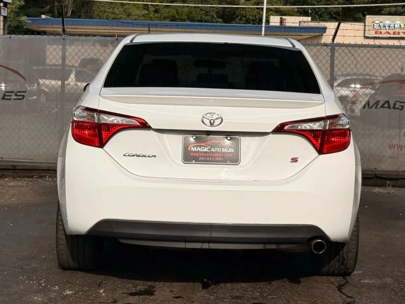 2016 Toyota Corolla 11th Gen - Image 10 of 12