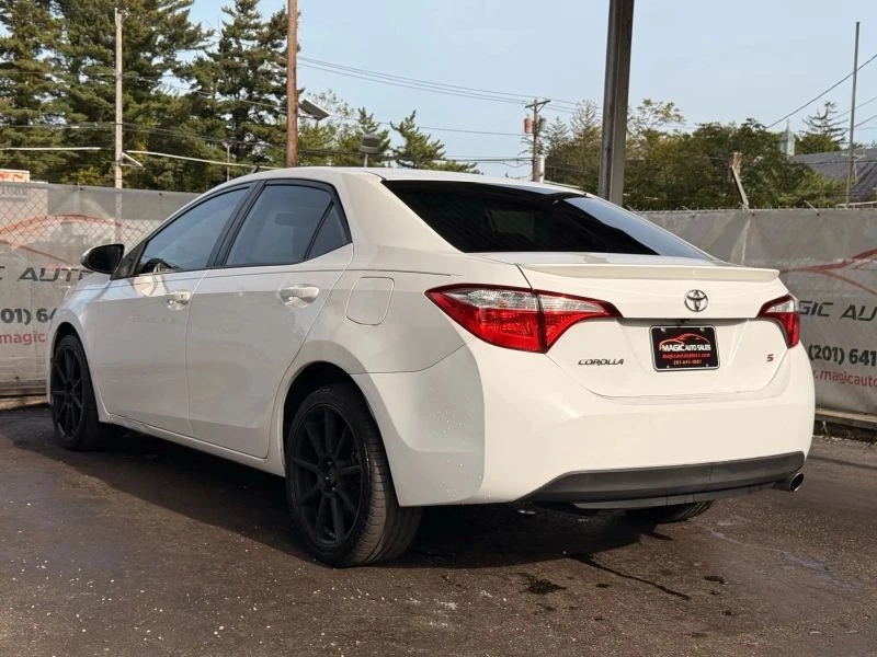 2016 Toyota Corolla 11th Gen - Image 11 of 12