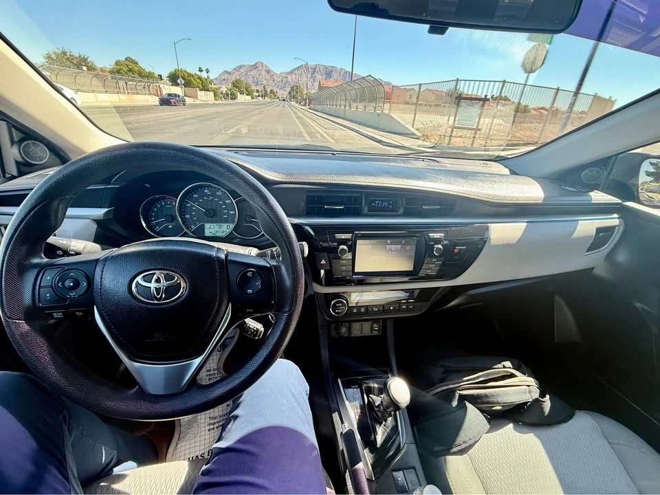 2016 Toyota Corolla 11th Gen - Image 6 of 12