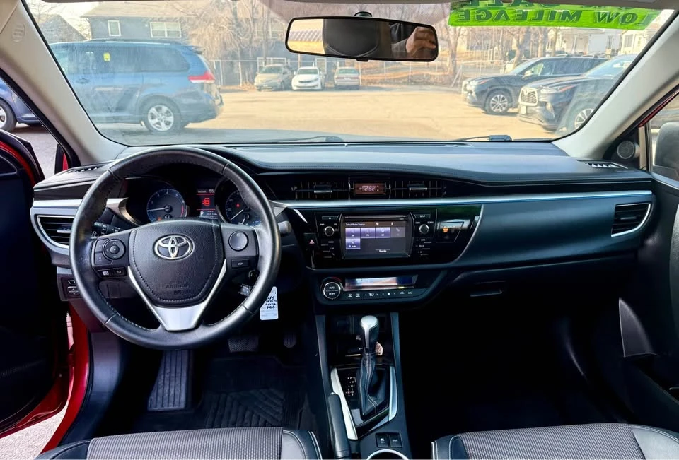 2016 Toyota Corolla 11th Gen - Image 17 of 19
