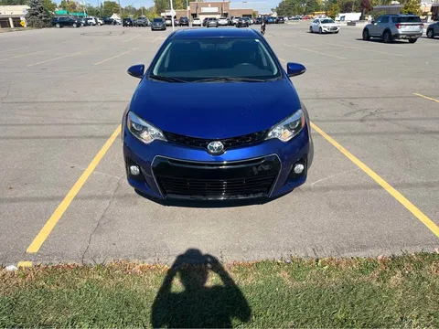 2016 Toyota Corolla 11th Gen - Image 2 of 13