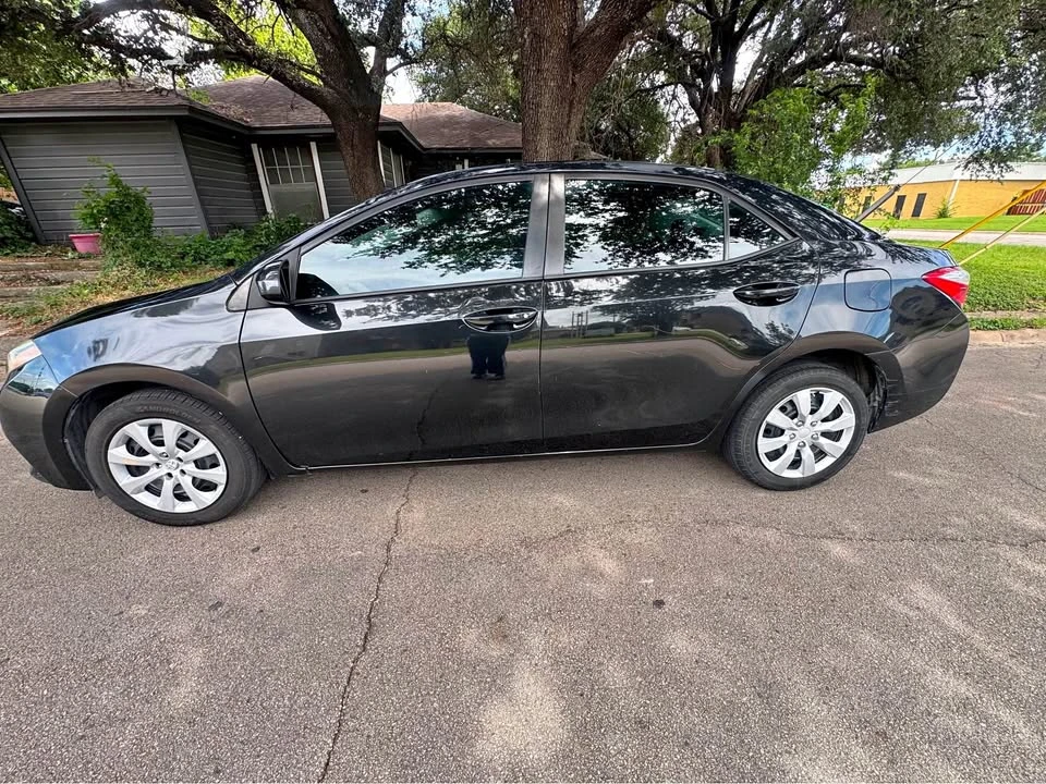 2016 Toyota Corolla 11th Gen - Image 1 of 9