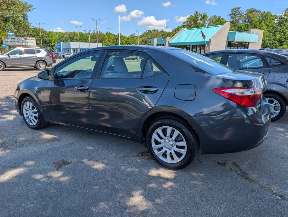 2016 Toyota Corolla 11th Gen - Image 3 of 17