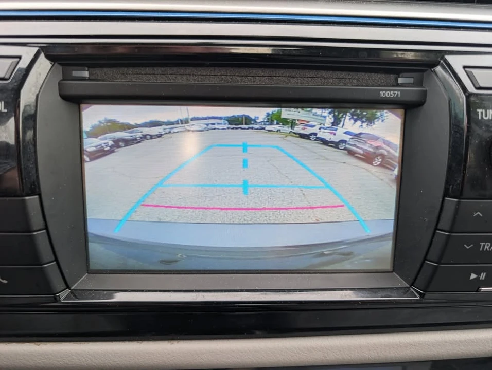 2016 Toyota Corolla 11th Gen - Image 5 of 17