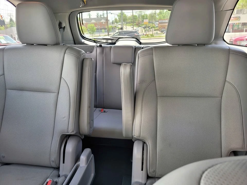 2016 Toyota Highlander - Image 15 of 17