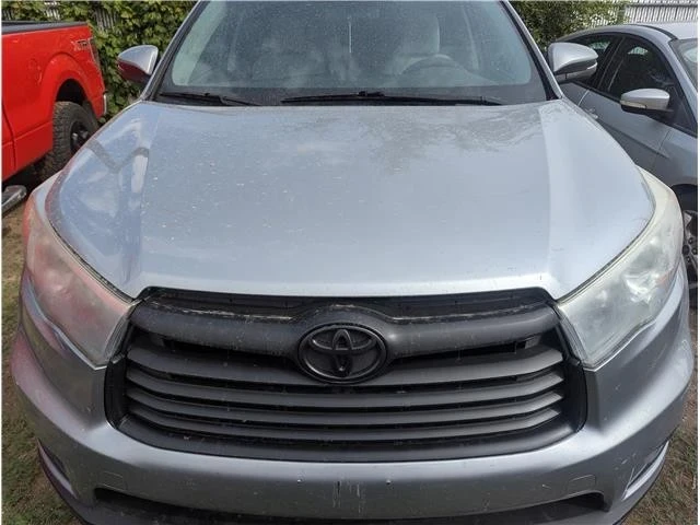 2016 Toyota Highlander - Image 3 of 11