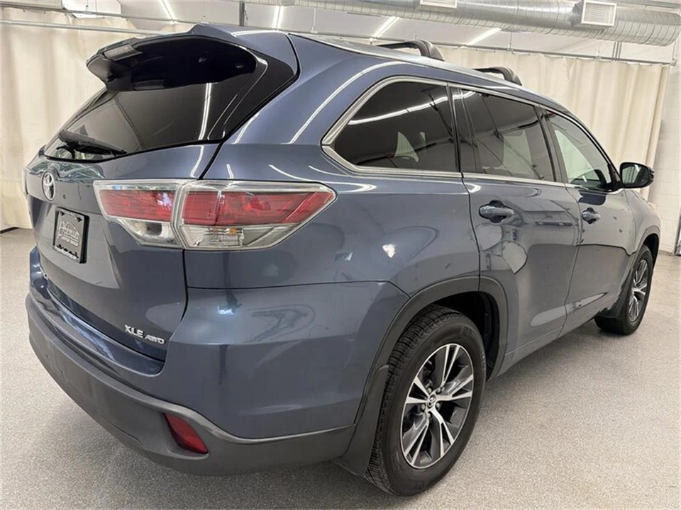 2016 Toyota Highlander - Image 5 of 16