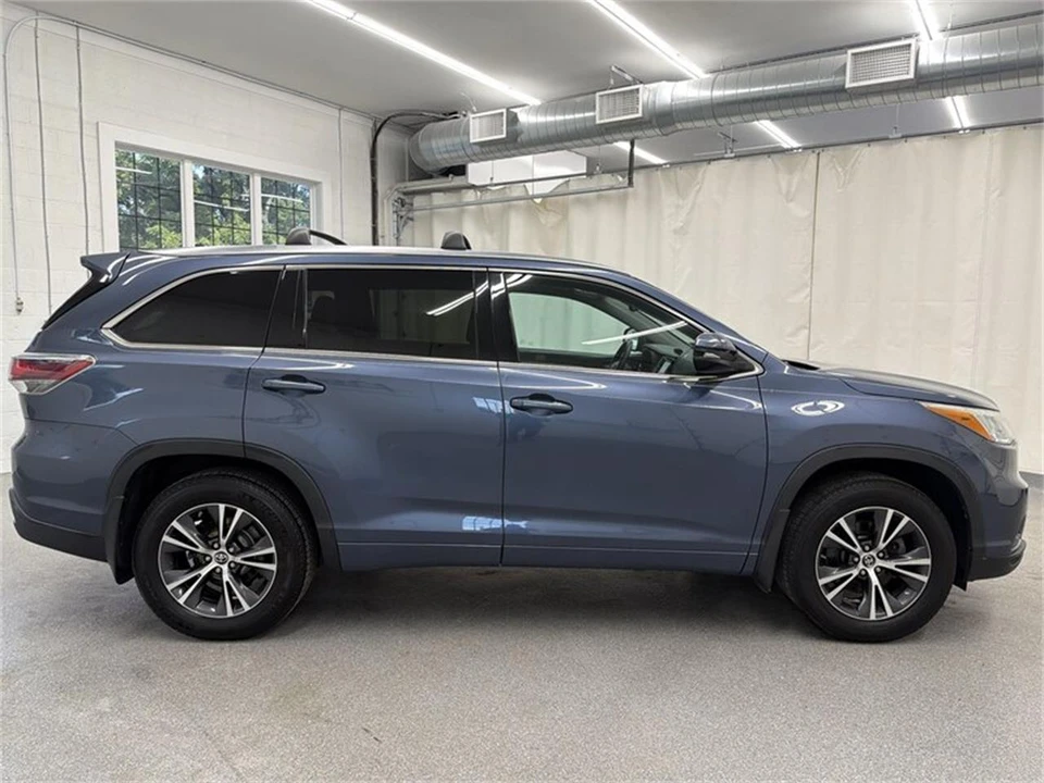 2016 Toyota Highlander - Image 4 of 16