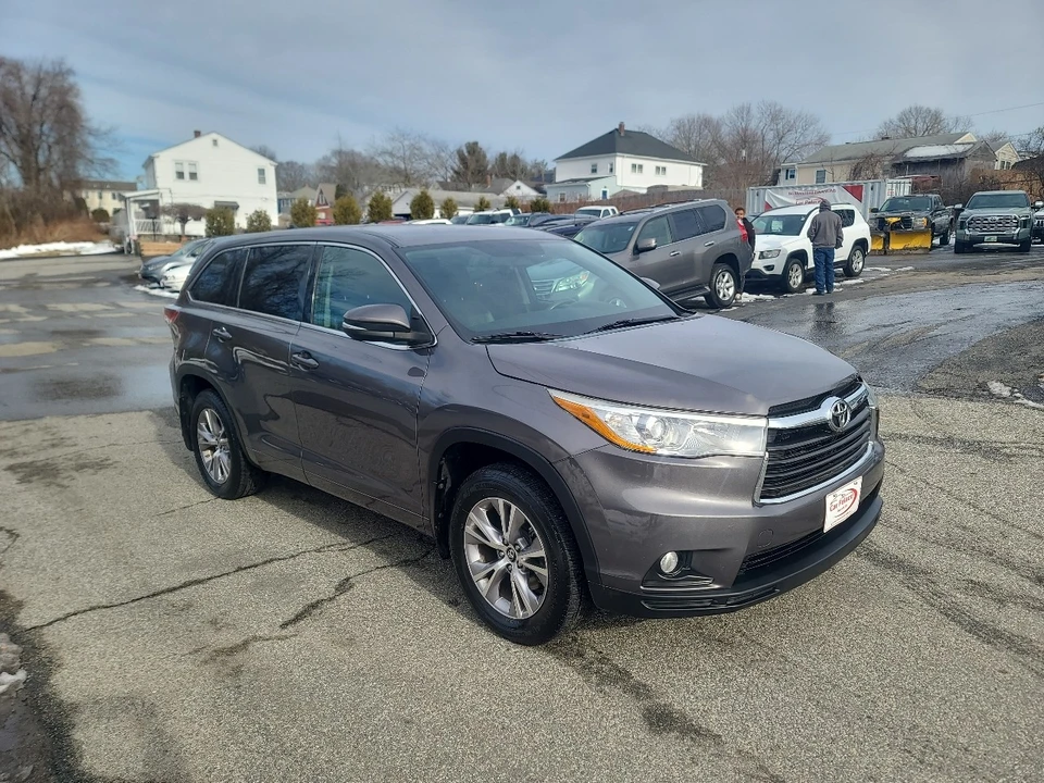2016 Toyota Highlander - Image 9 of 21