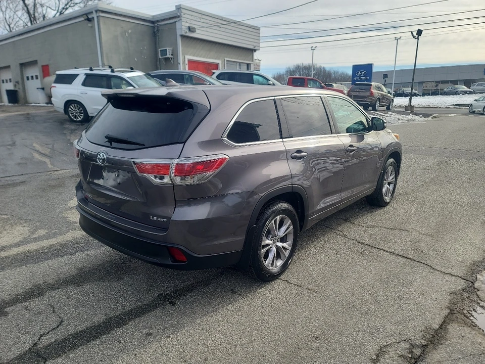 2016 Toyota Highlander - Image 7 of 21