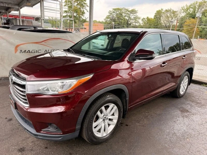 2016 Toyota Highlander - Image 8 of 12