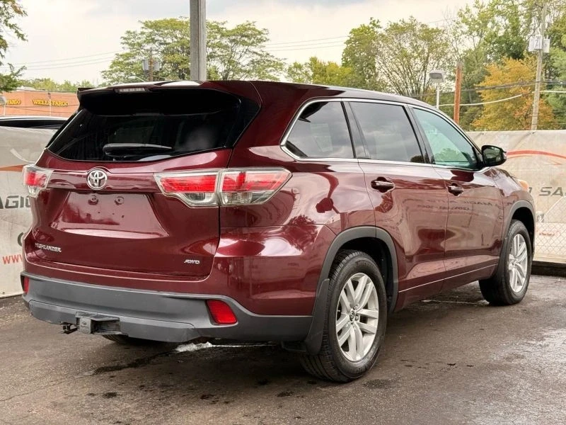 2016 Toyota Highlander - Image 11 of 12