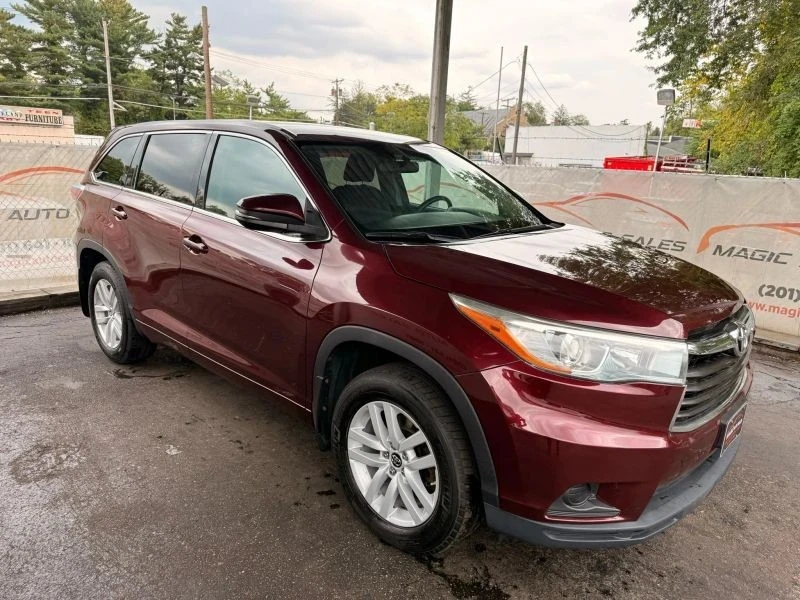 2016 Toyota Highlander - Image 7 of 12