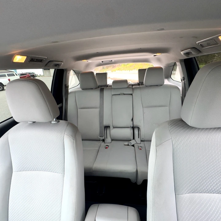 2016 Toyota Highlander - Image 9 of 18