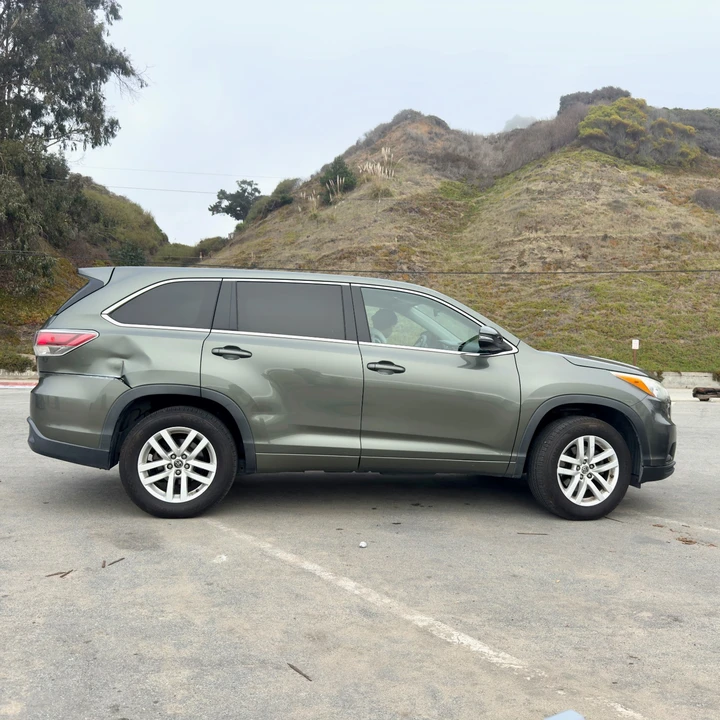 2016 Toyota Highlander - Image 14 of 18