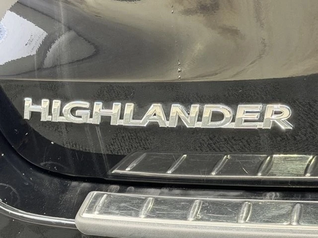 2016 Toyota Highlander - Image 11 of 12