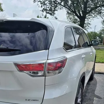 2016 Toyota Highlander LE Sport Utility 4D