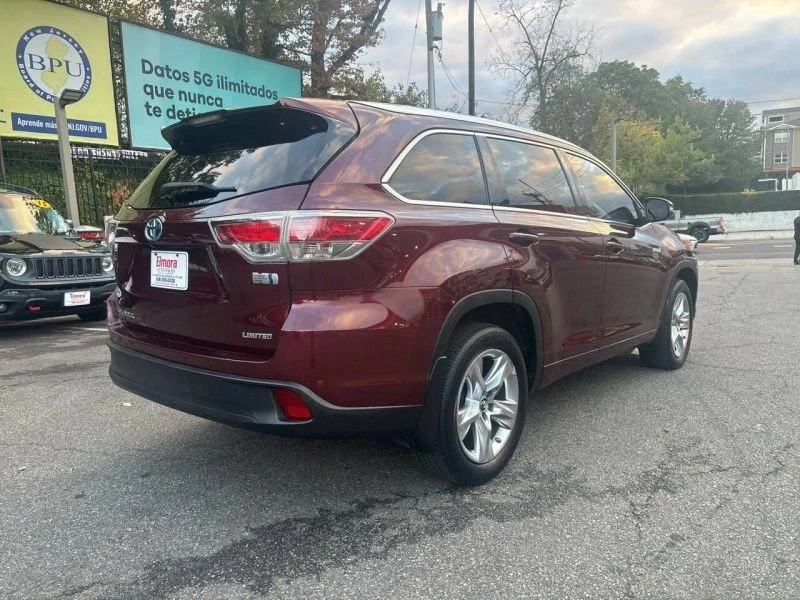 2016 Toyota Highlander - Image 6 of 12
