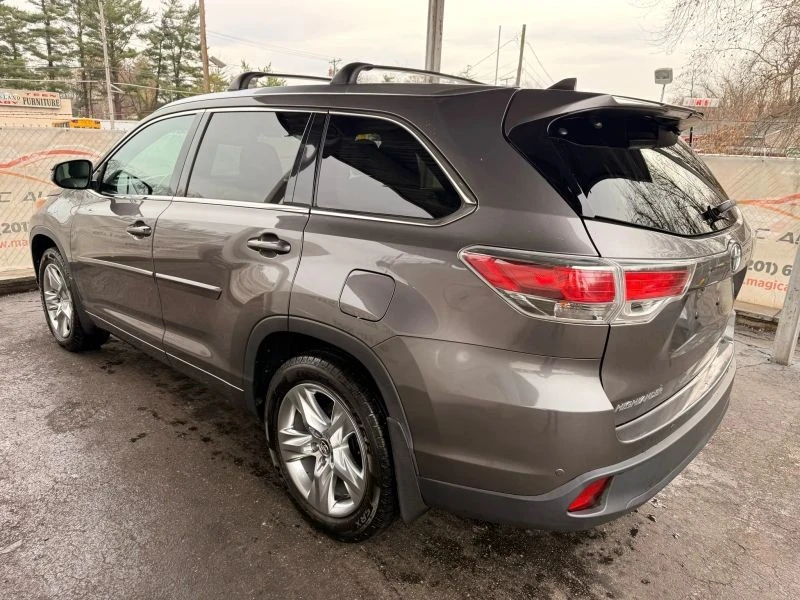 2016 Toyota Highlander - Image 12 of 12
