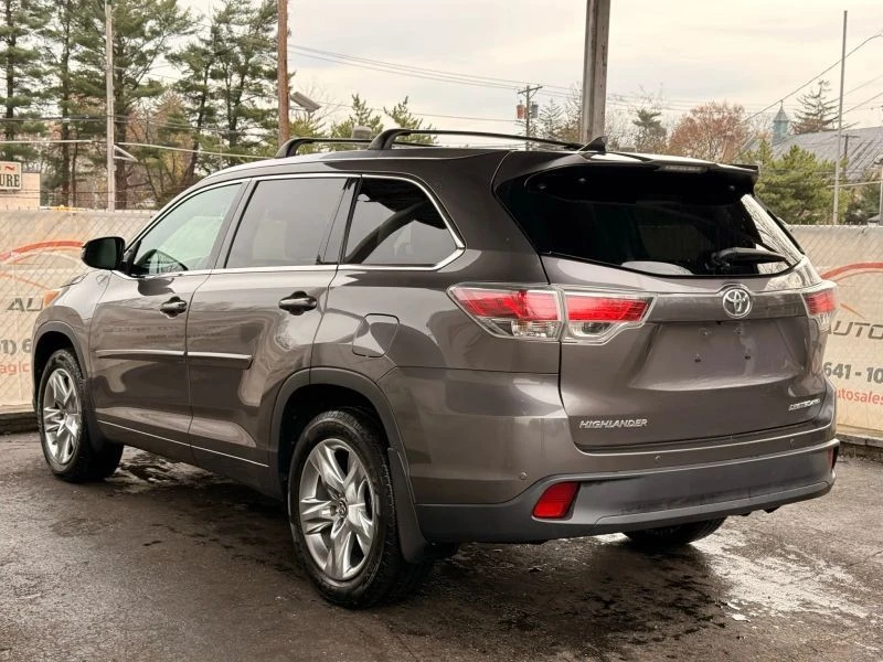 2016 Toyota Highlander - Image 11 of 12