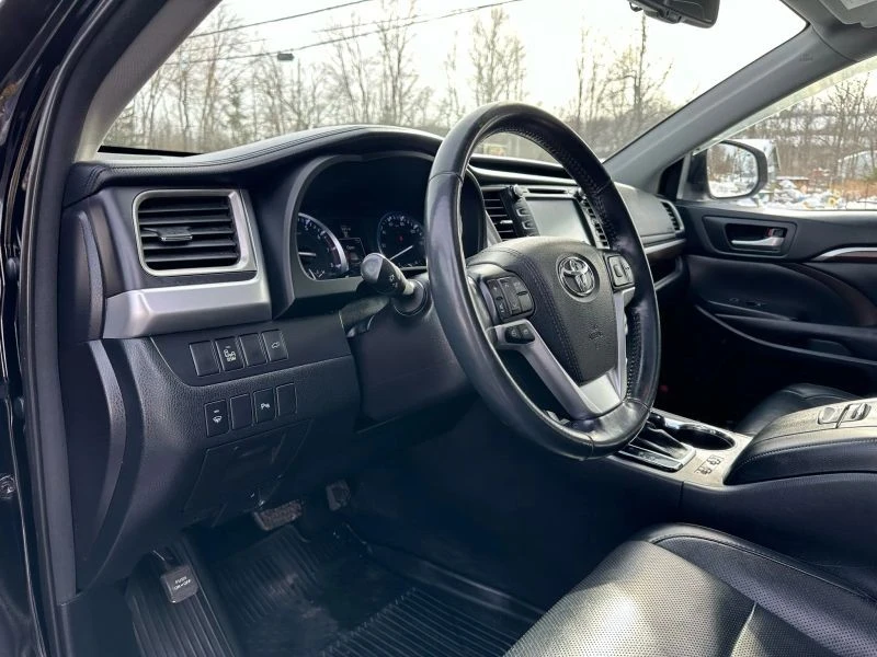 2016 Toyota Highlander - Image 10 of 12