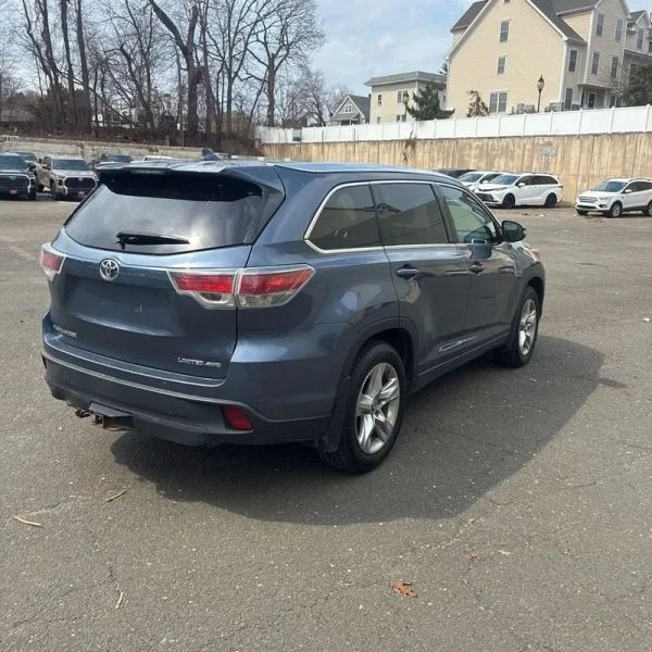 2016 Toyota Highlander - Image 6 of 12