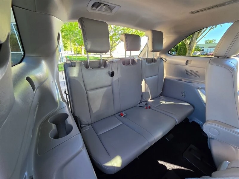 2016 Toyota Highlander - Image 18 of 21