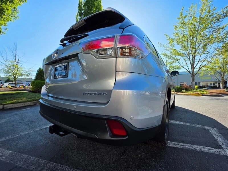 2016 Toyota Highlander - Image 12 of 21