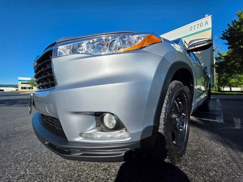 2016 Toyota Highlander - Image 9 of 21