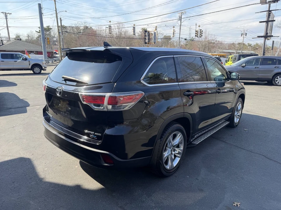 2016 Toyota Highlander - Image 12 of 21