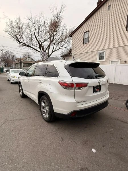 2016 Toyota Highlander - Image 4 of 6