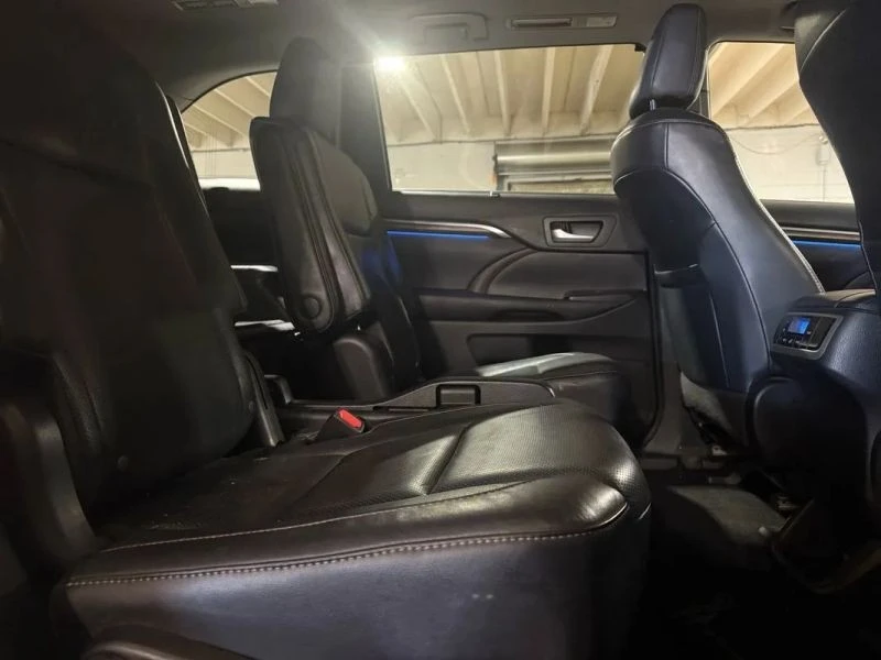 2016 Toyota Highlander - Image 11 of 12