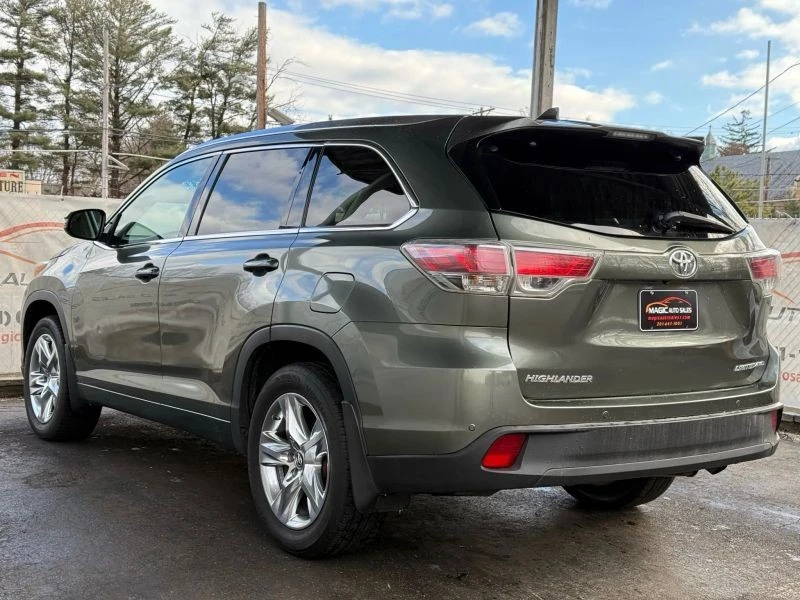 2016 Toyota Highlander - Image 11 of 12