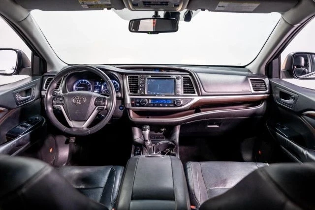2016 Toyota Highlander - Image 2 of 21