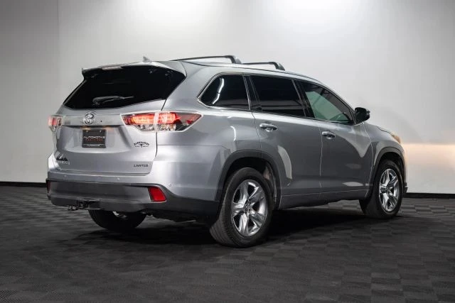 2016 Toyota Highlander - Image 13 of 21