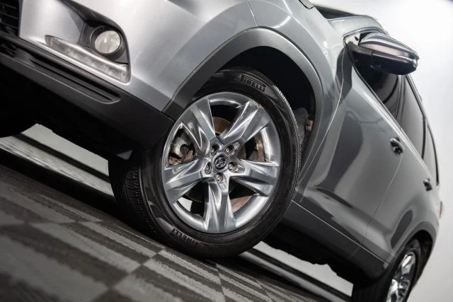 2016 Toyota Highlander - Image 10 of 21