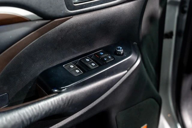 2016 Toyota Highlander - Image 20 of 21