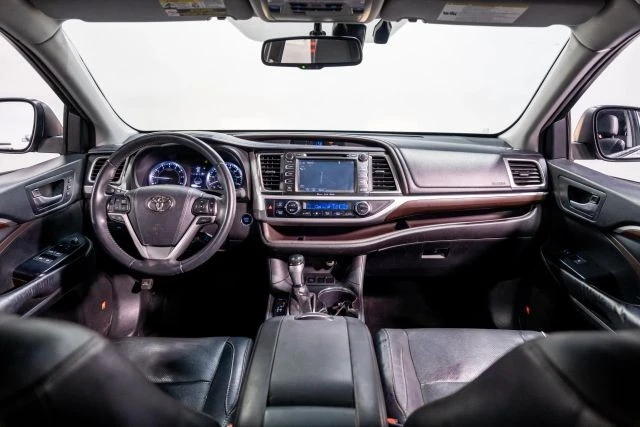 2016 Toyota Highlander - Image 2 of 21