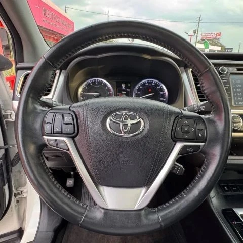 2016 Toyota Highlander - Image 12 of 16
