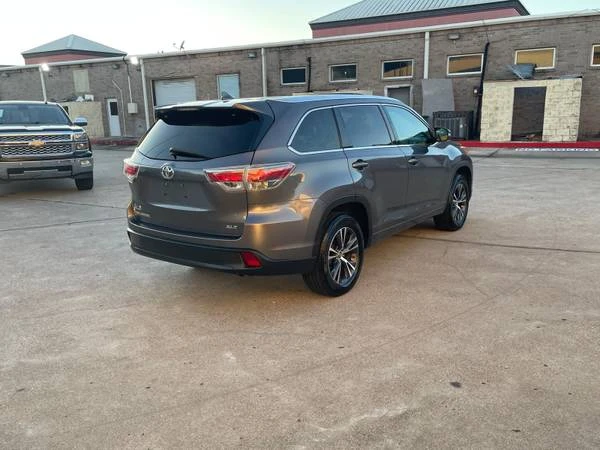 2016 Toyota Highlander - Image 3 of 21