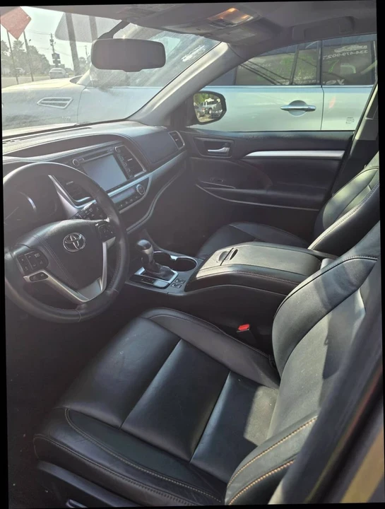 2016 Toyota Highlander - Image 9 of 11