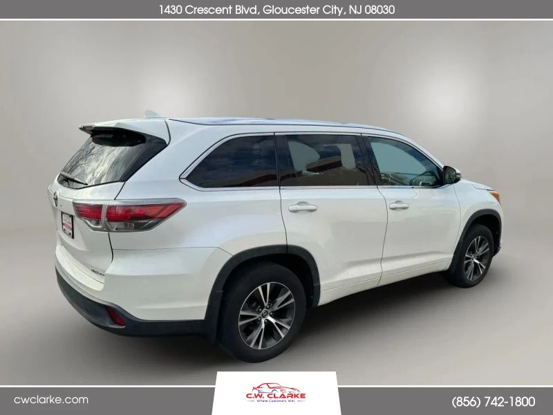 2016 Toyota Highlander - Image 5 of 8