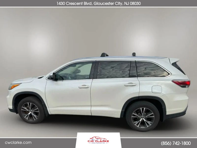 2016 Toyota Highlander - Image 8 of 8