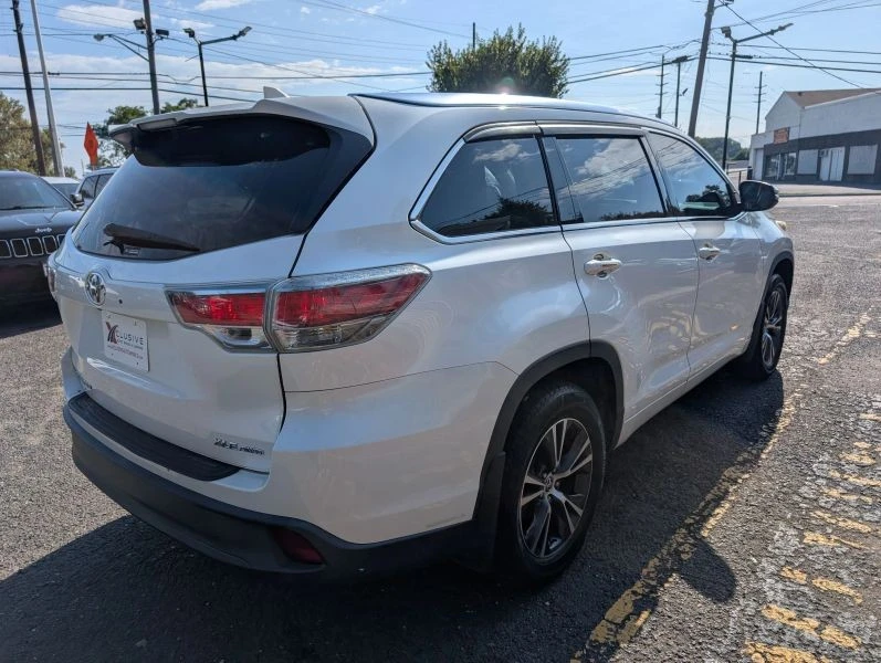 2016 Toyota Highlander - Image 3 of 12