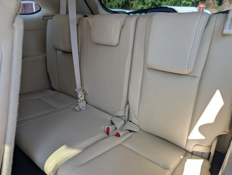 2016 Toyota Highlander - Image 11 of 12